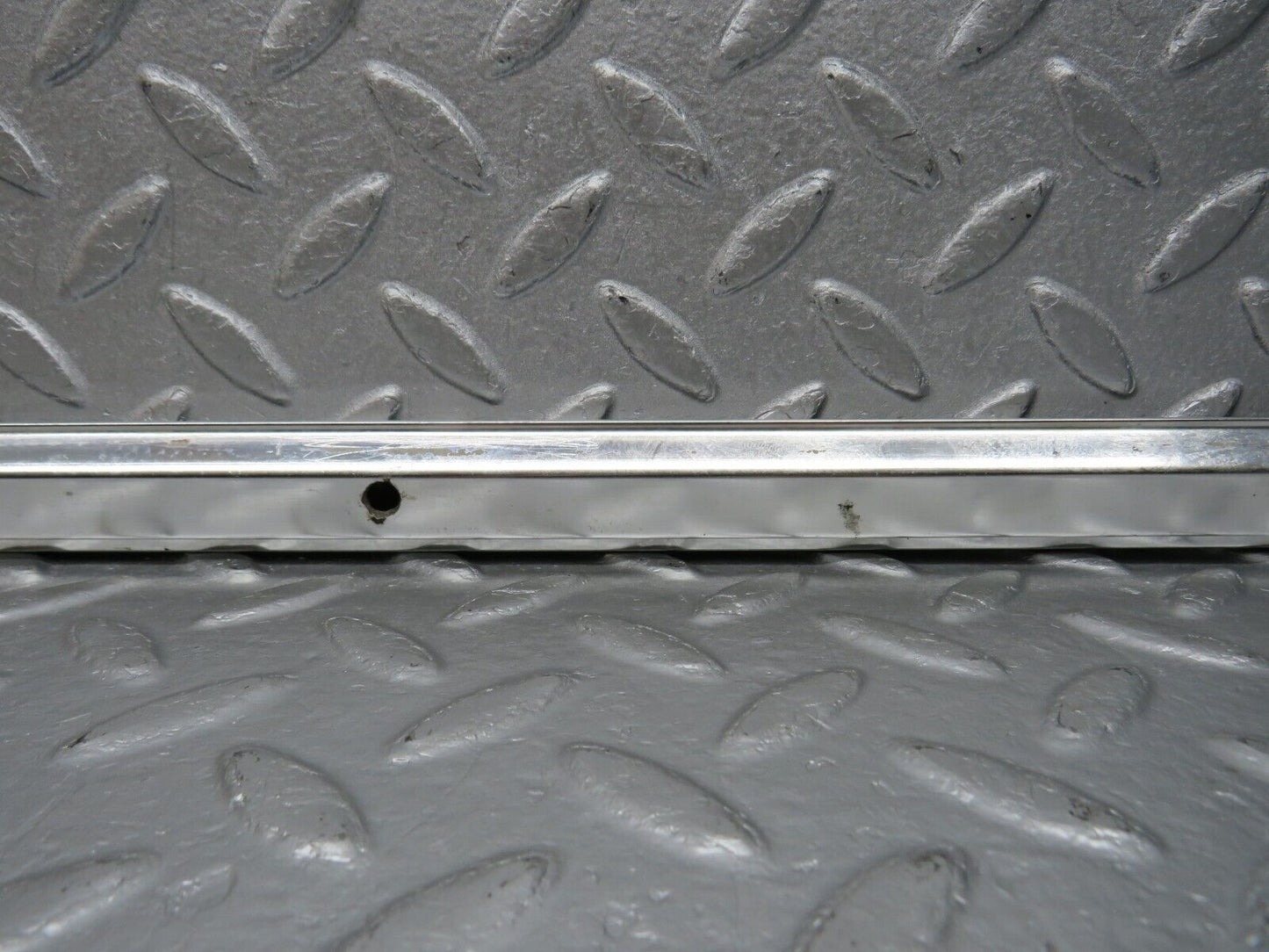 39854 Mercedes-Benz R107 350SL Hardtop Roof Chrome Left Side
