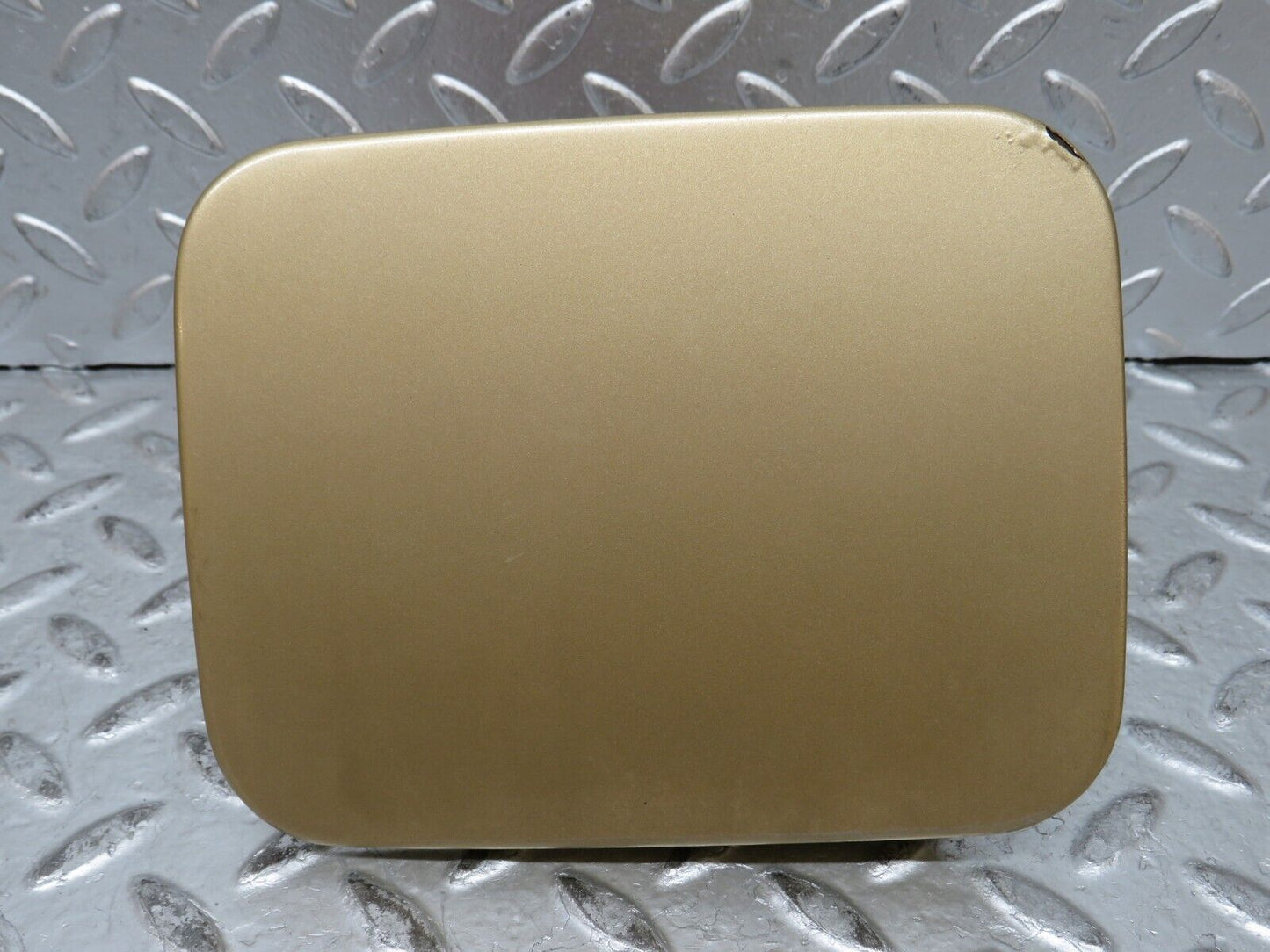 28488 Mercedes-Benz S123 240D Wagon Fuel Tank Flap Cap 1235841639