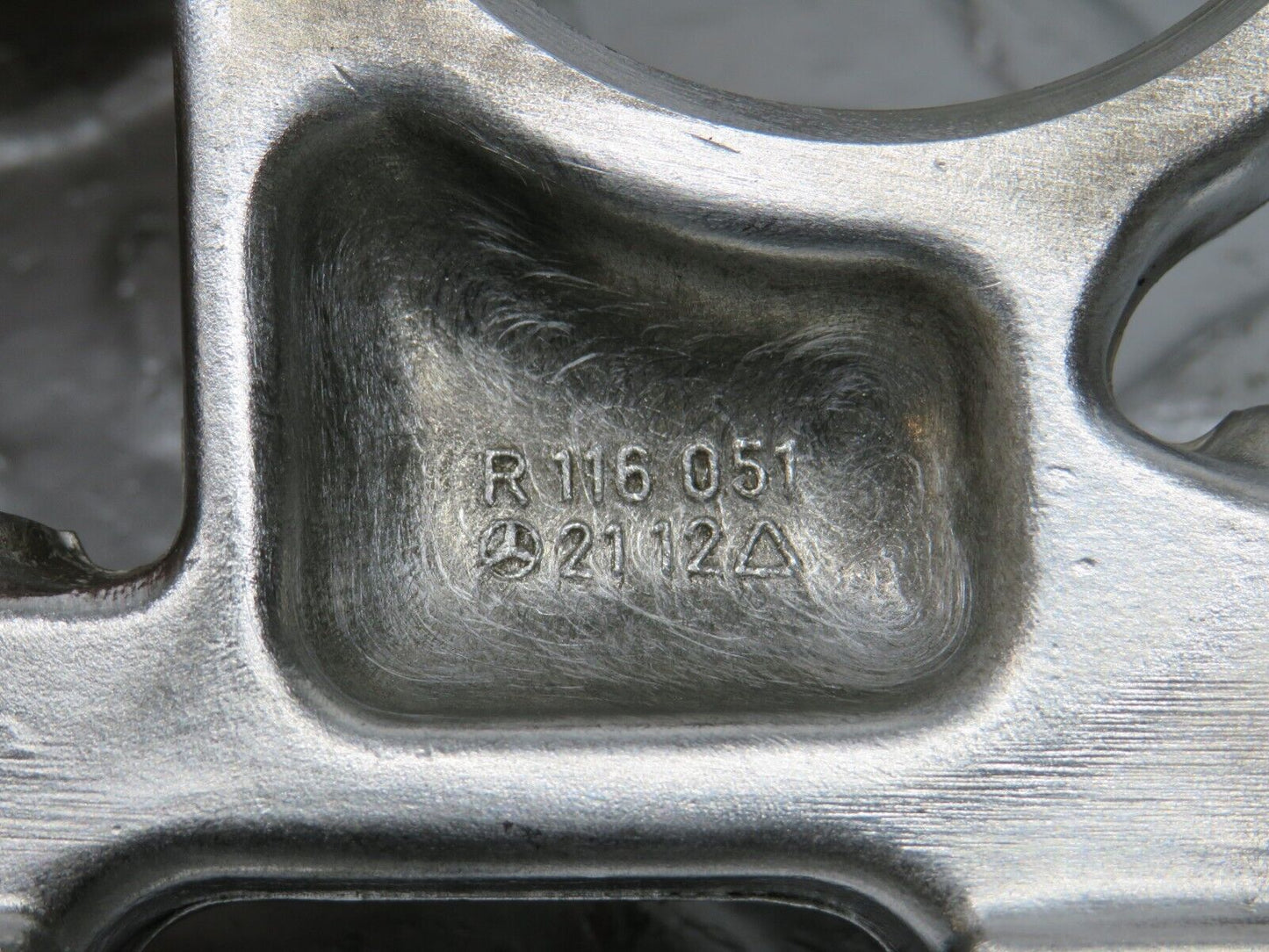 32997 Mercedes-Benz C107 R107 350 V8 Camshaft Tower Bearing 1160512112