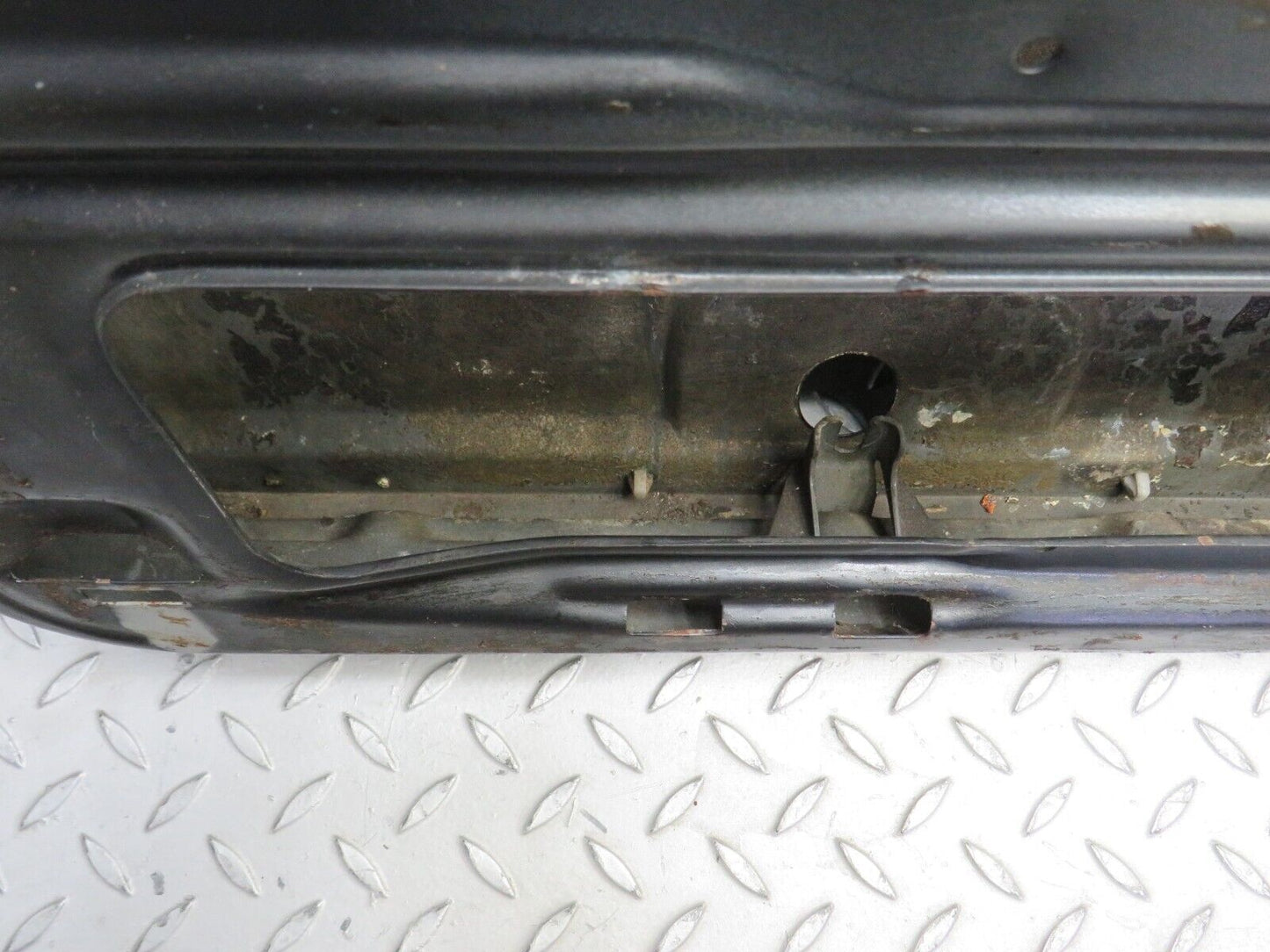 37879 Mercedes-Benz A124 320E Cabriolet Front Left Door