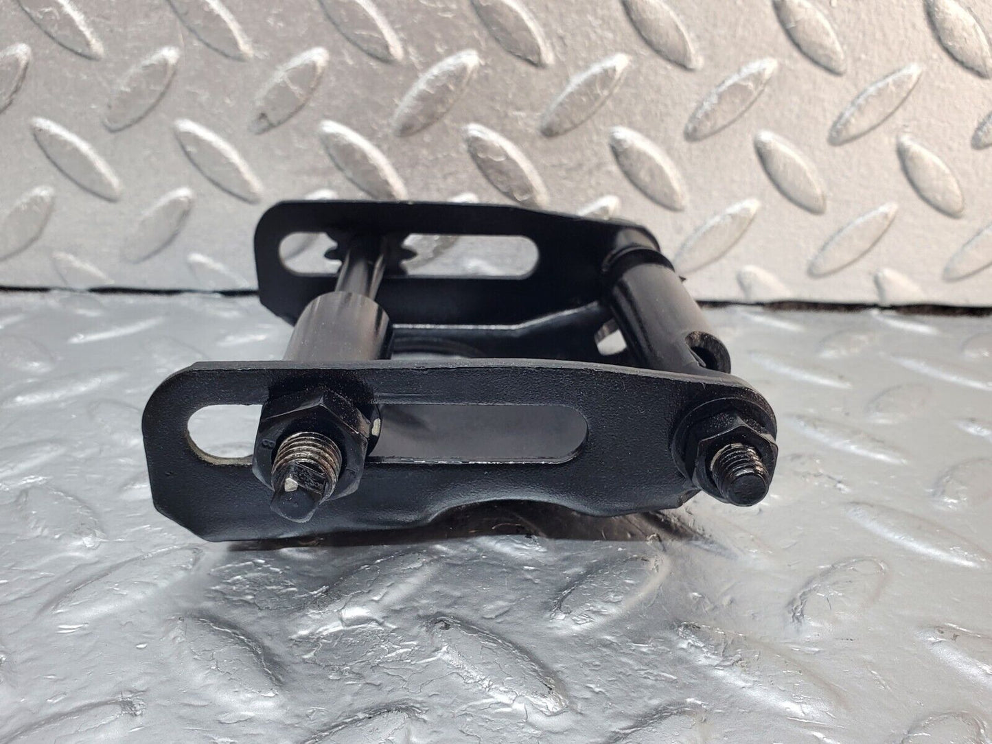 45365 Mercedes-Benz 280E M110.983 Alternator Generator Bracket