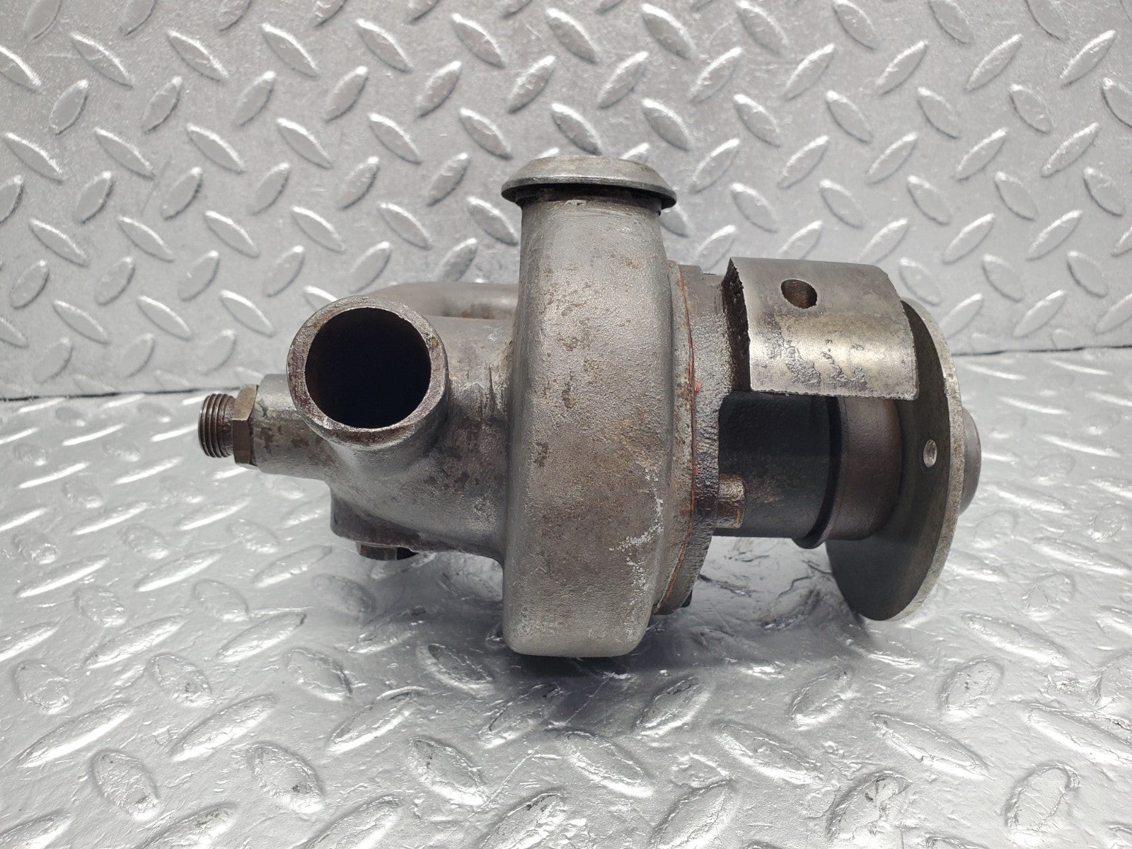 W112 water pump used OEM