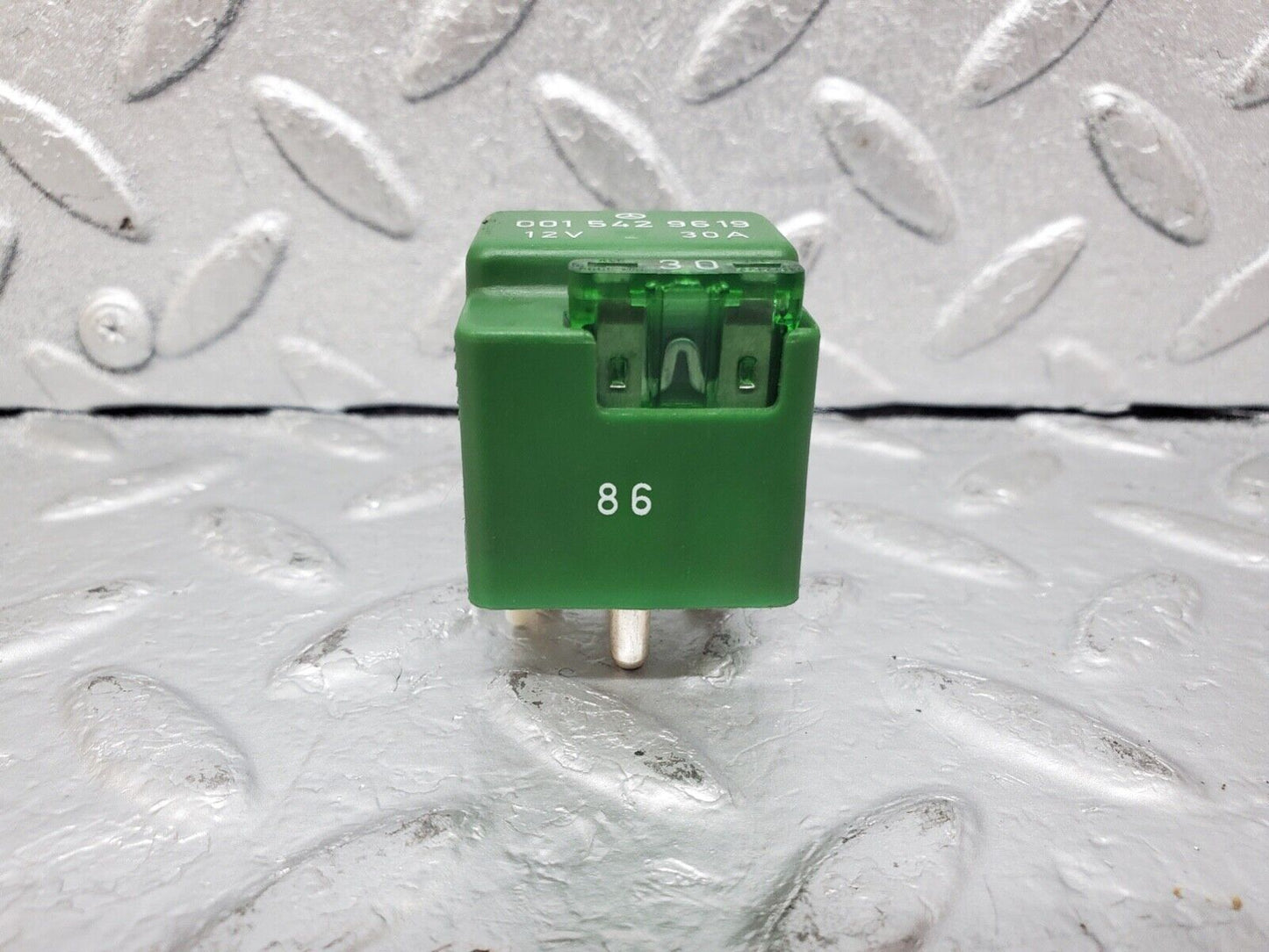 44614 Mercedes-Benz W124 220E Overload Relay 0015429619