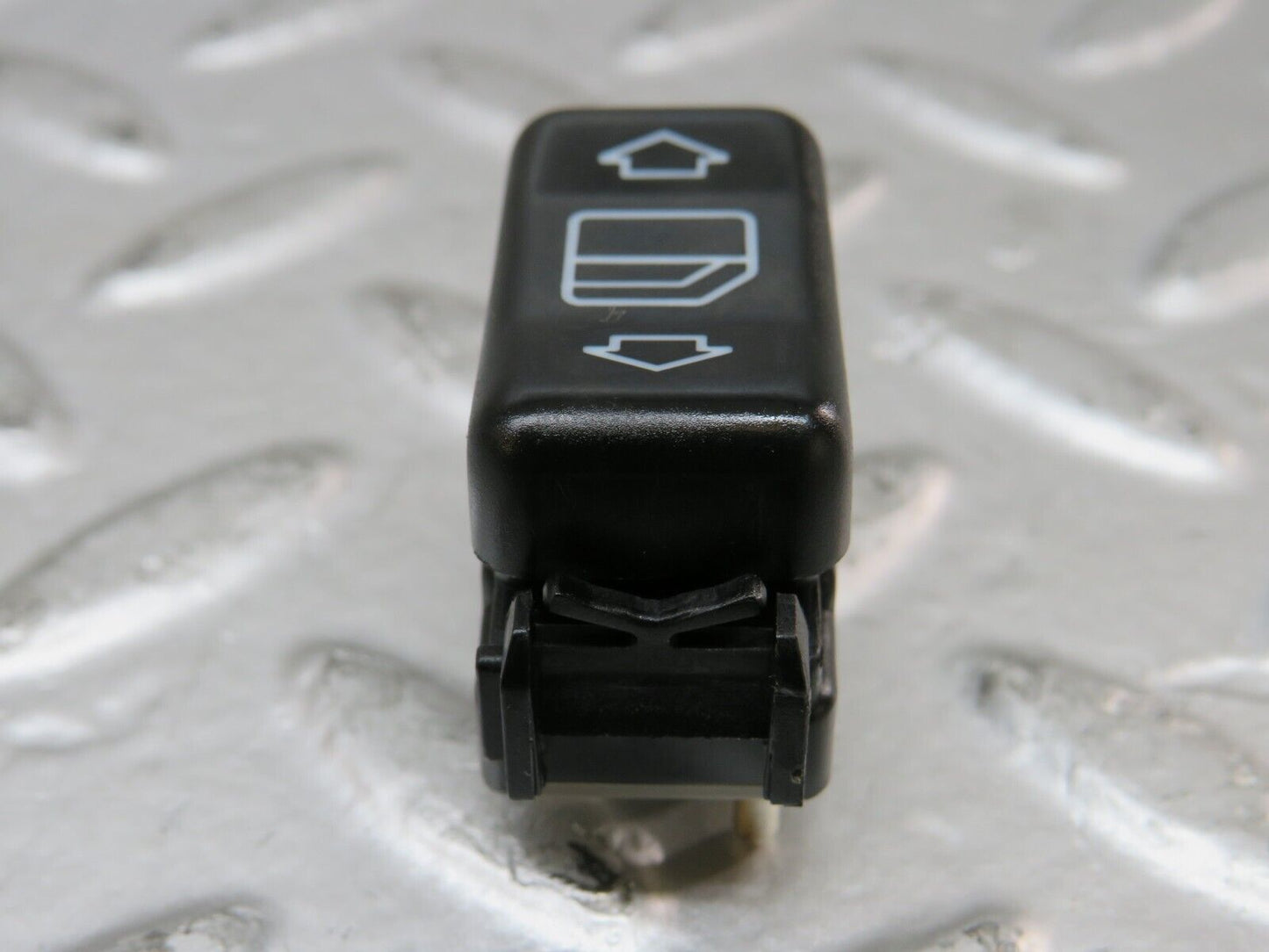 26560 Mercedes-Benz C124 220CE Coupe Left Electric Window Switch 1248208910