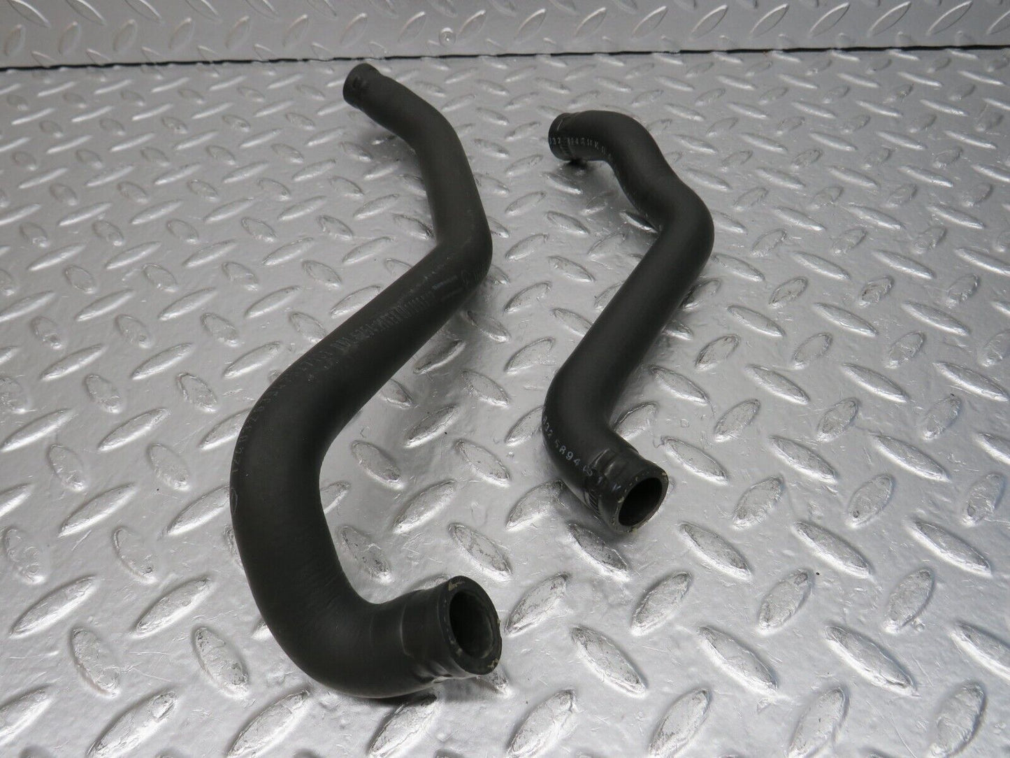 32550 Mercedes-Benz S124 300TE Wagon Water Cooling Hose 1248325894 1248326394