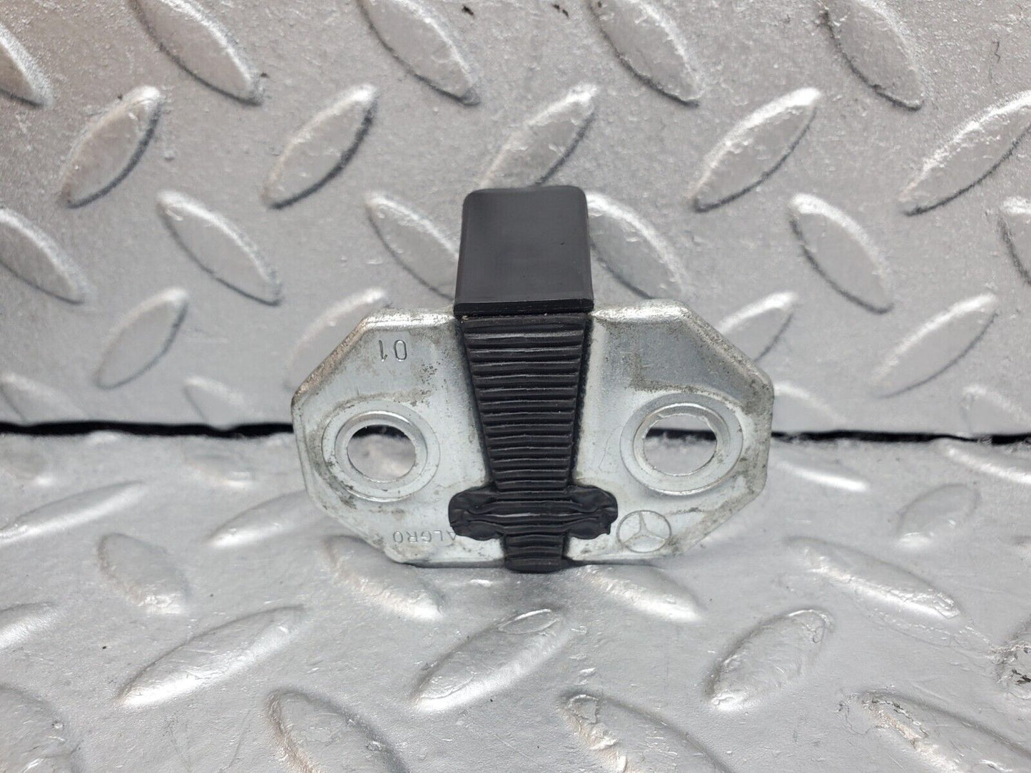 44787 Mercedes-Benz W124 220E Door Lock Latch