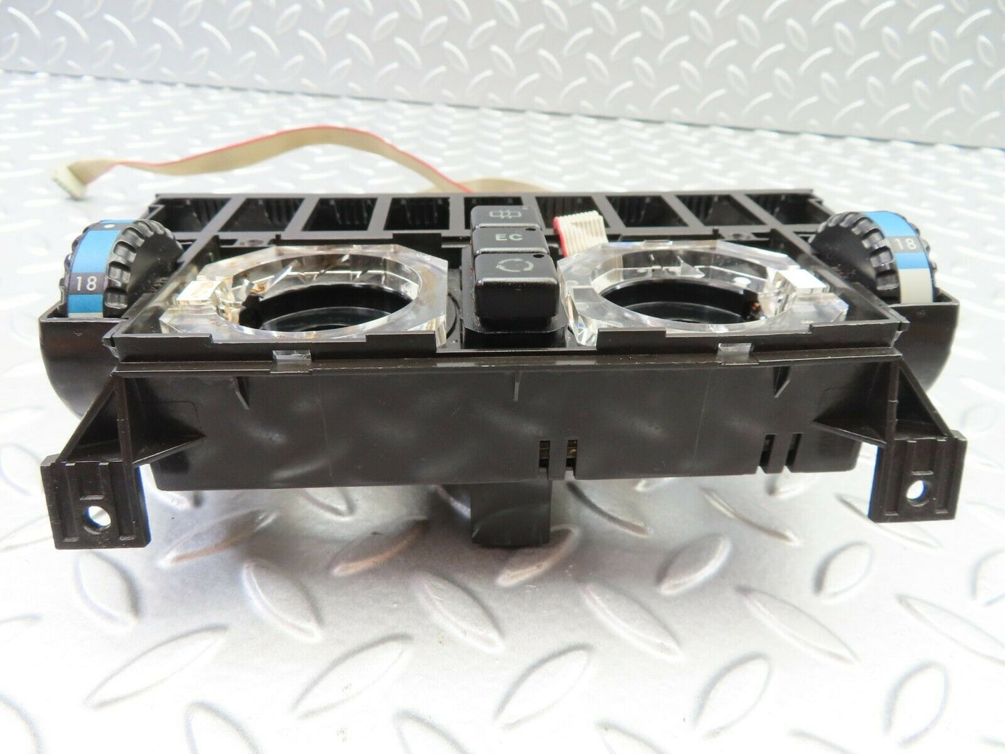 6476 Mercedes-Benz S124 E220 Wagon Heater Control Unit Panel
