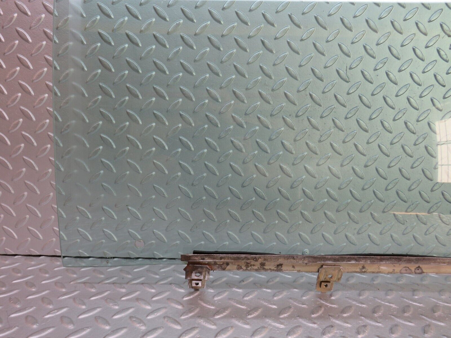 37038 Mercedes-Benz C126 420SEC Coupe Right Door Window Glass