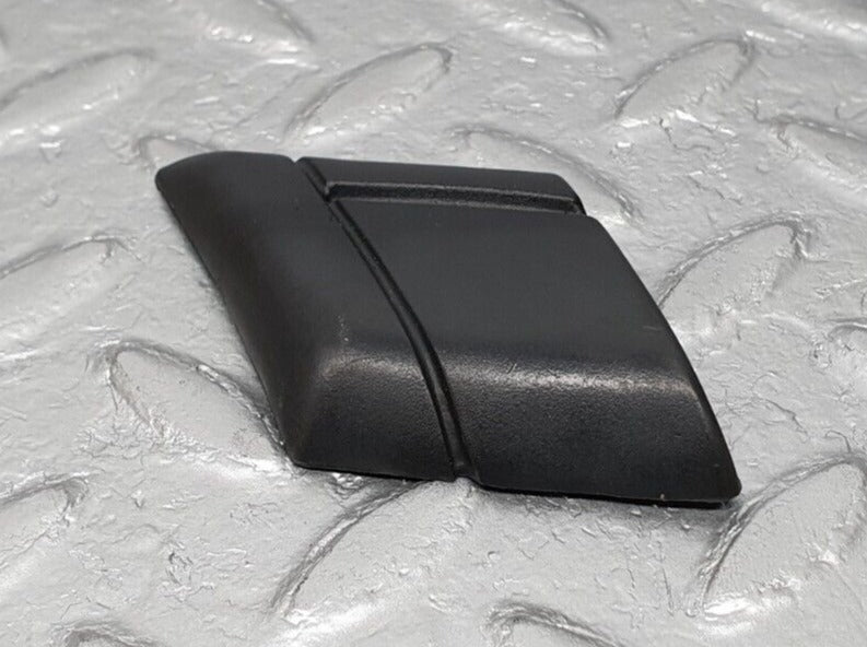 41679 Mercedes-Benz W124 200E Rear Right Fender Centre Moulding Trim