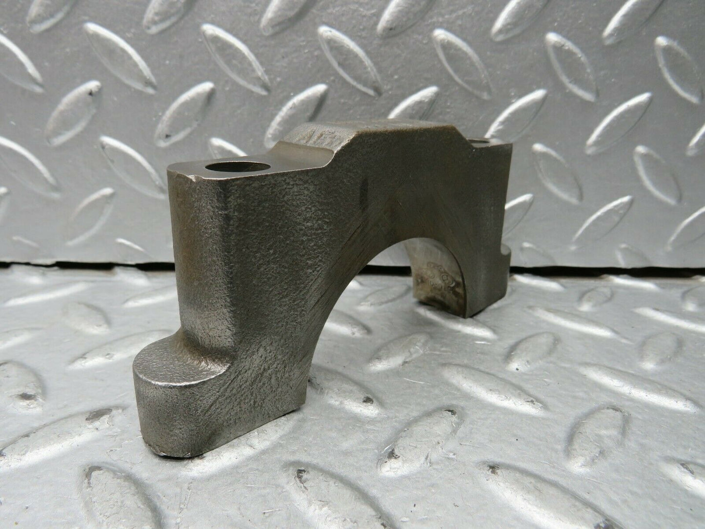 22115 Mercedes-Benz S123 280TE Crankshaft Bearing Holder Block 1080110211