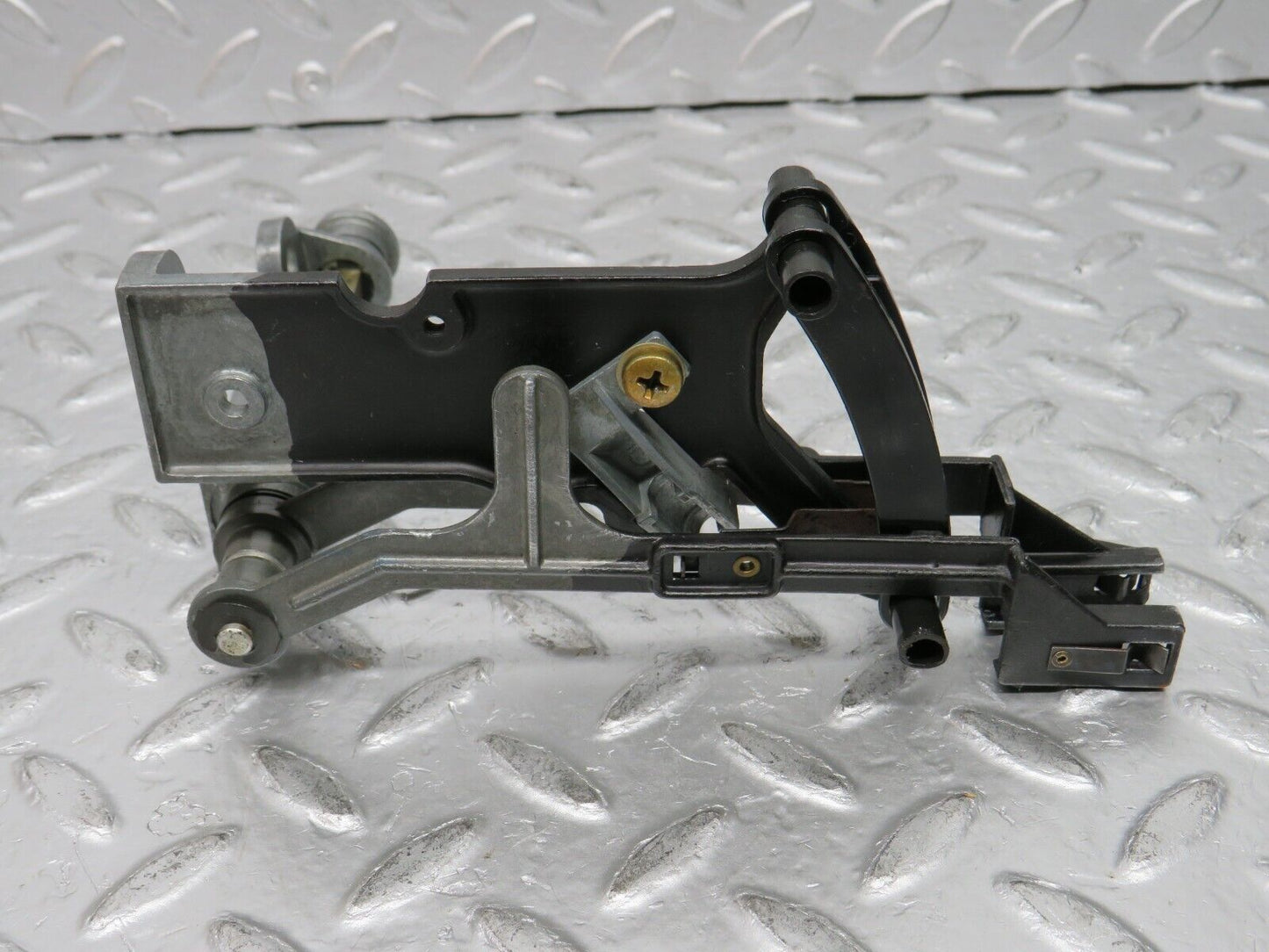 32277 Mercedes-Benz C107 350SLC Coupe Heater Control Mechanism