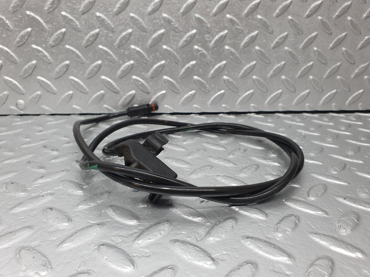 42359 Mercedes-Benz R129 320SL Coupe Rear Right Brake Pad Sensor Wire 1295409113 0285459628