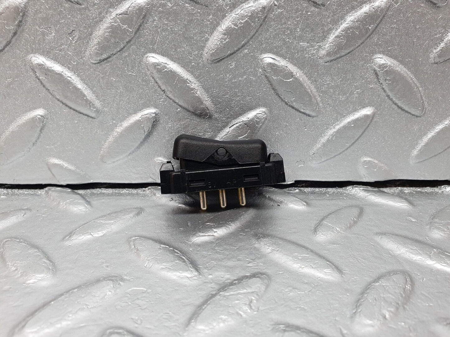 41649 Mercedes-Benz W124 200E Rear Interior Light Switch 1248201410