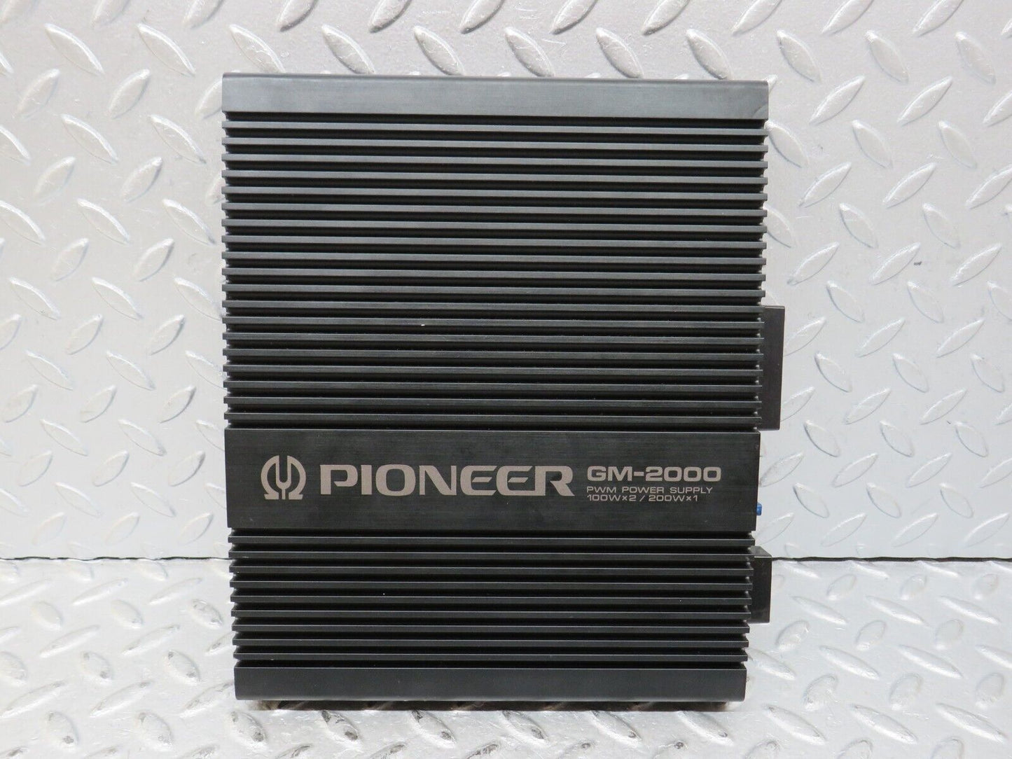 36503 Mercedes-Benz W201 190E 2.0L Audio Amplifier Control Unit PIONEER GM-2000