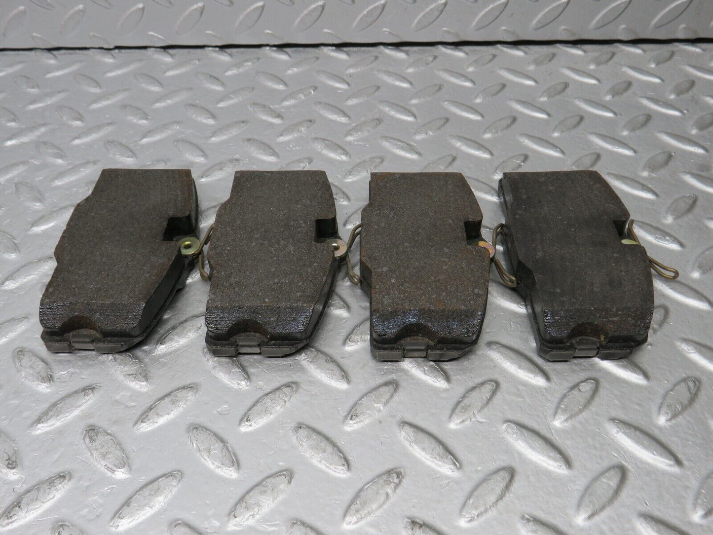 38214 Mercedes-Benz W126 Genuine Front Brake Pads New 0014208020