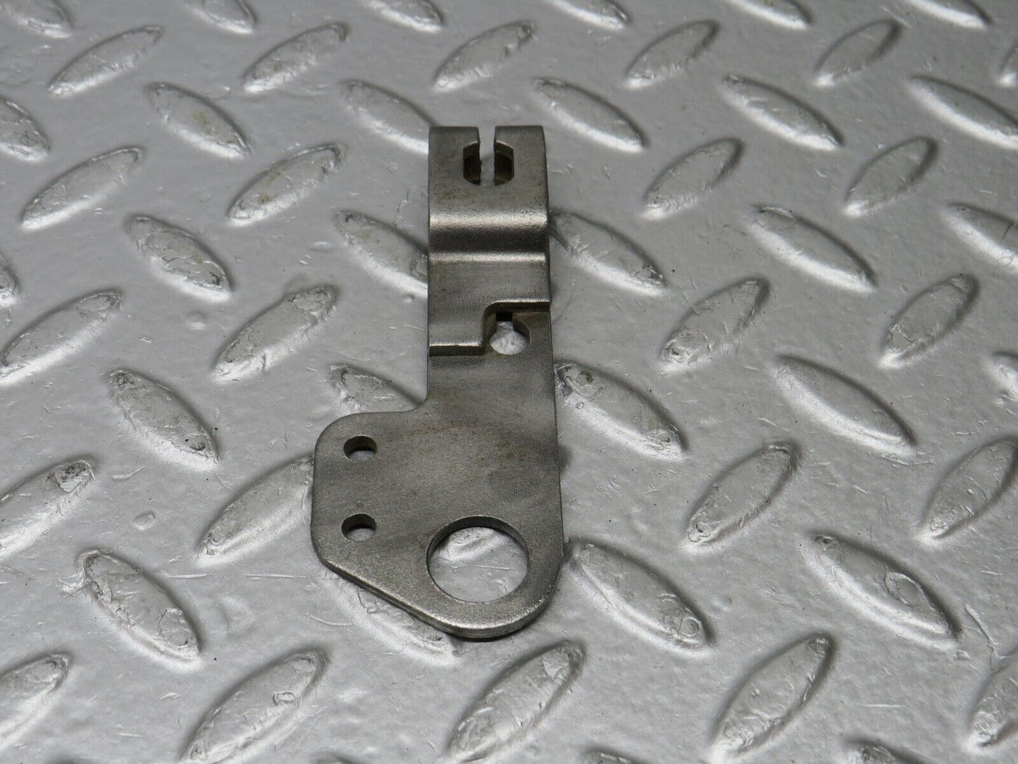 39317 Mercedes-Benz R107 500SL Automatic Gearbox Linkage Bracket