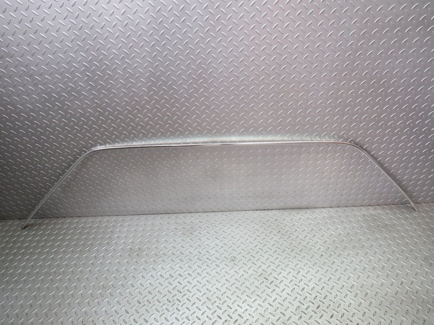 36325 Mercedes-Benz W126 420SE Roof Chrome Trim Left Side