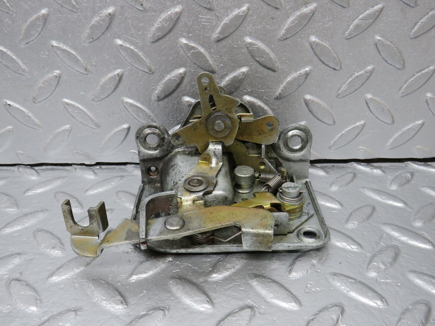 39838 Mercedes-Benz R107 350SL Right Door Lock Mechanism