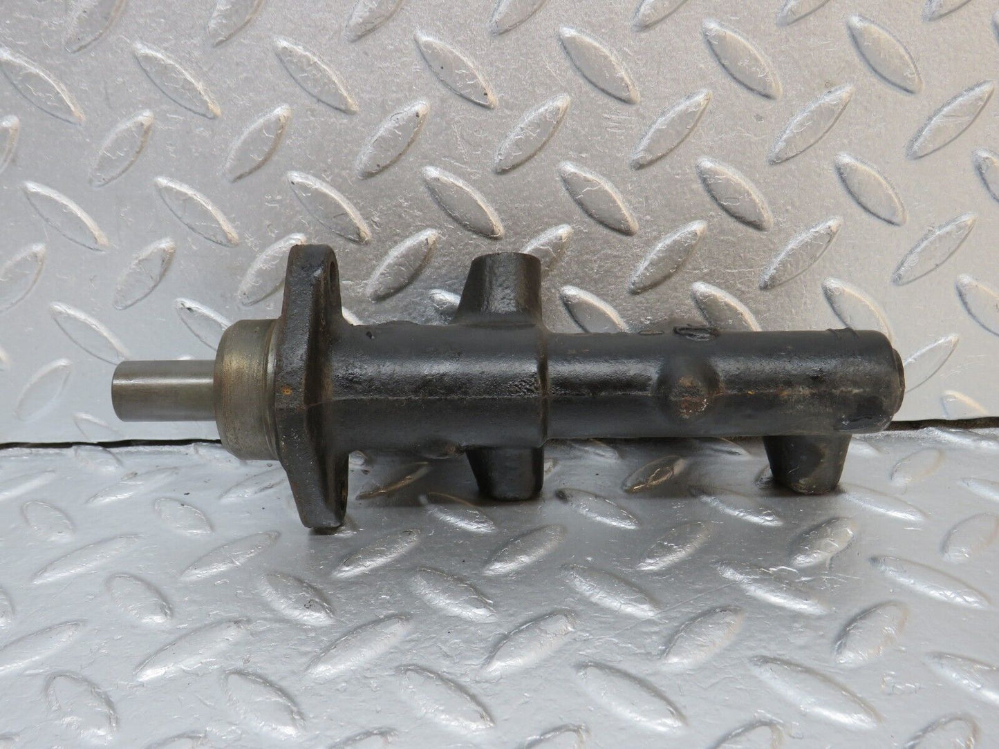 39813 Mercedes-Benz R107 350SL Coupe Brake Master Cylinder ATE