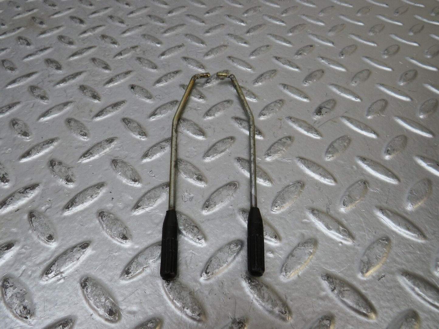 27691 Mercedes-Benz S124 300TE Wagon Door Lock Knob Pair