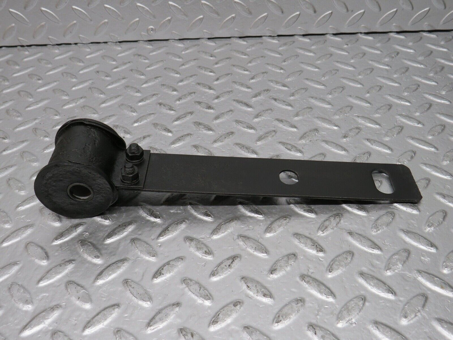 0378 Mercedes-Benz W108 280SE Stabilizer Bar Mounting Front Axle