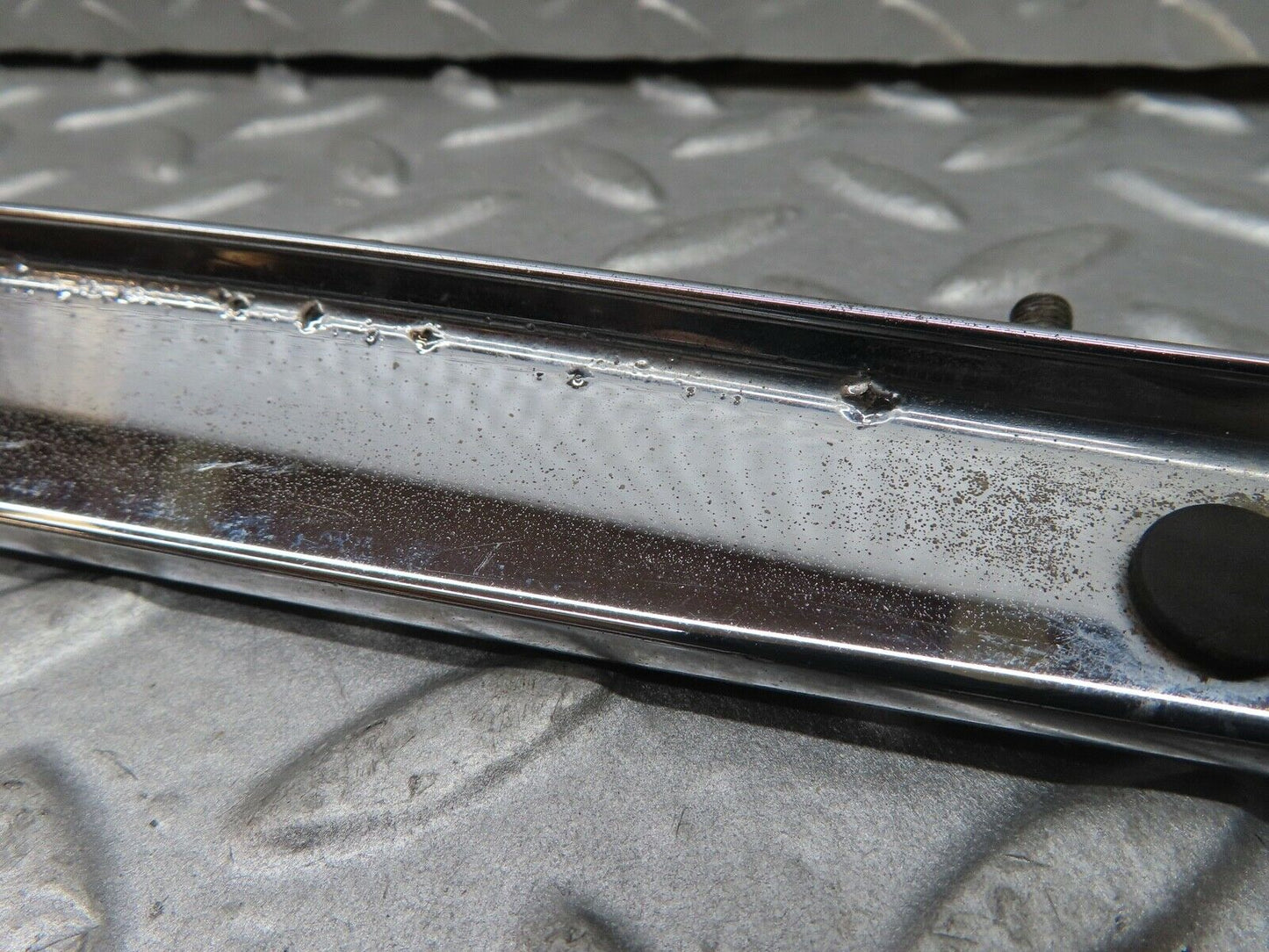 17618 Mercedes-Benz W116 450SEL Trunk Lid Chrome Moulding Trim Pair