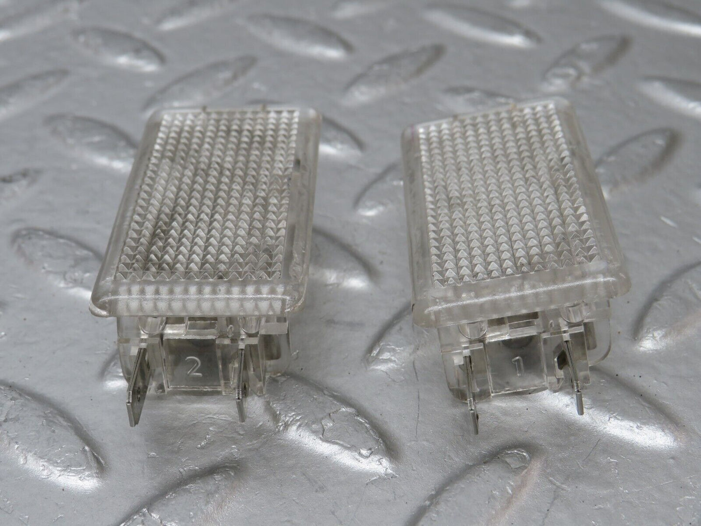 34757 Mercedes-Benz W210 320E Door Interior Light 2x