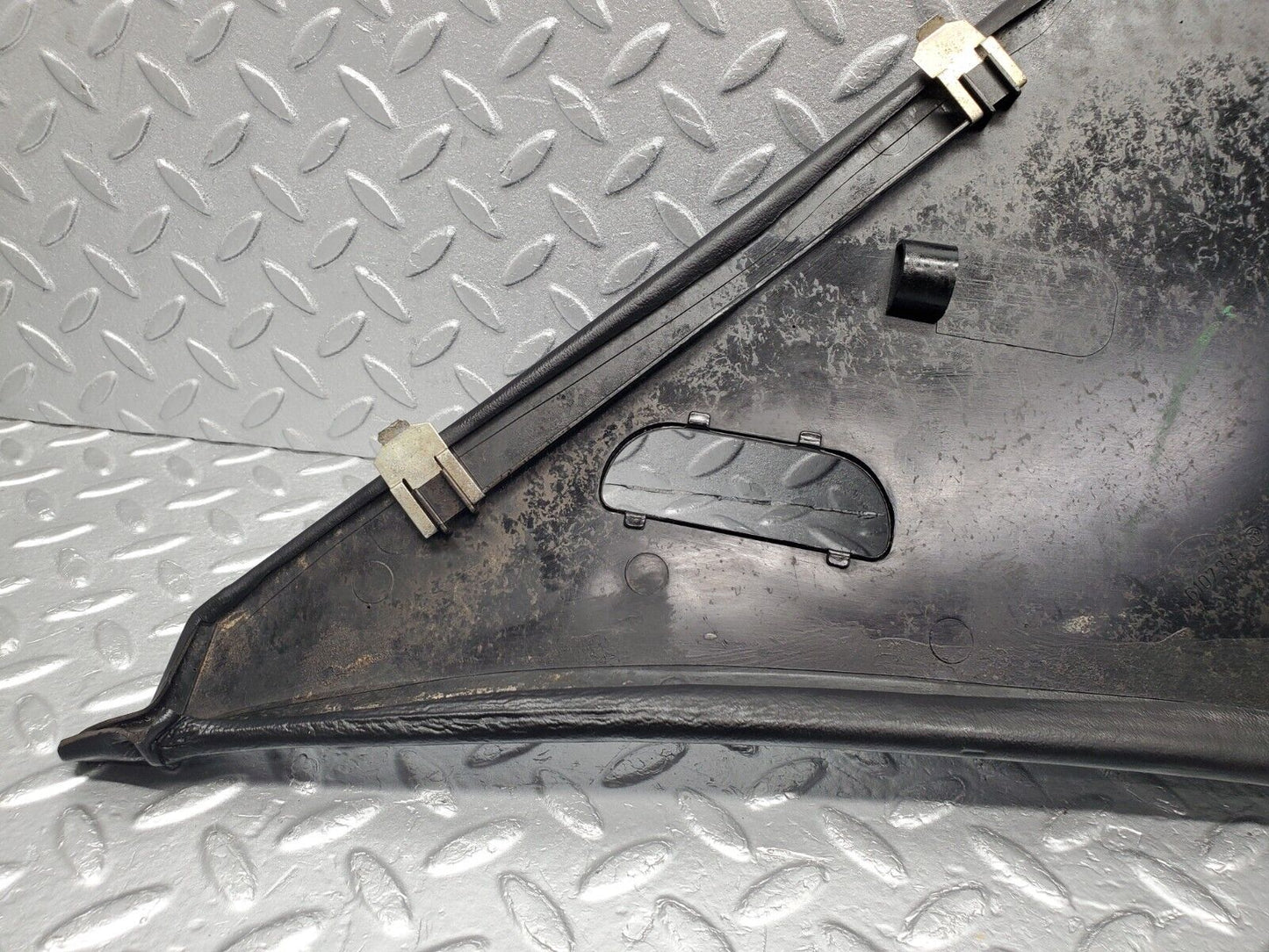 46336 Mercedes-Benz C123 280CE Coupe C Pillar Cover Left Black 1236900925