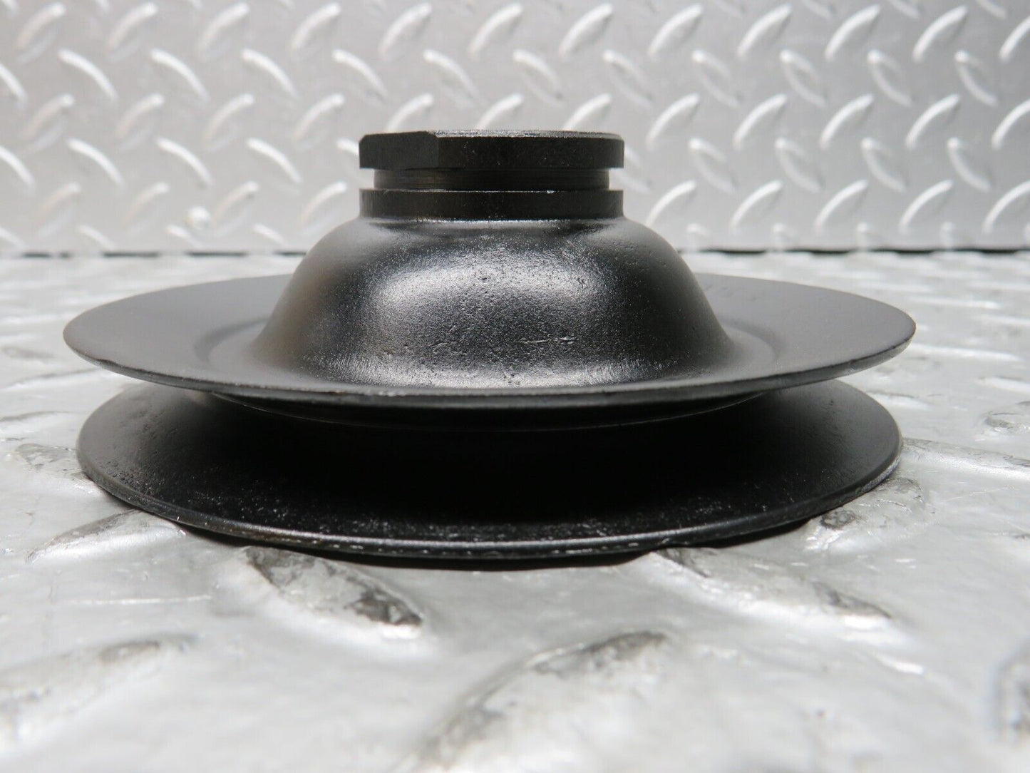 28760 Mercedes-Benz W123 230E Power Steering Pump Pulley 1022300015