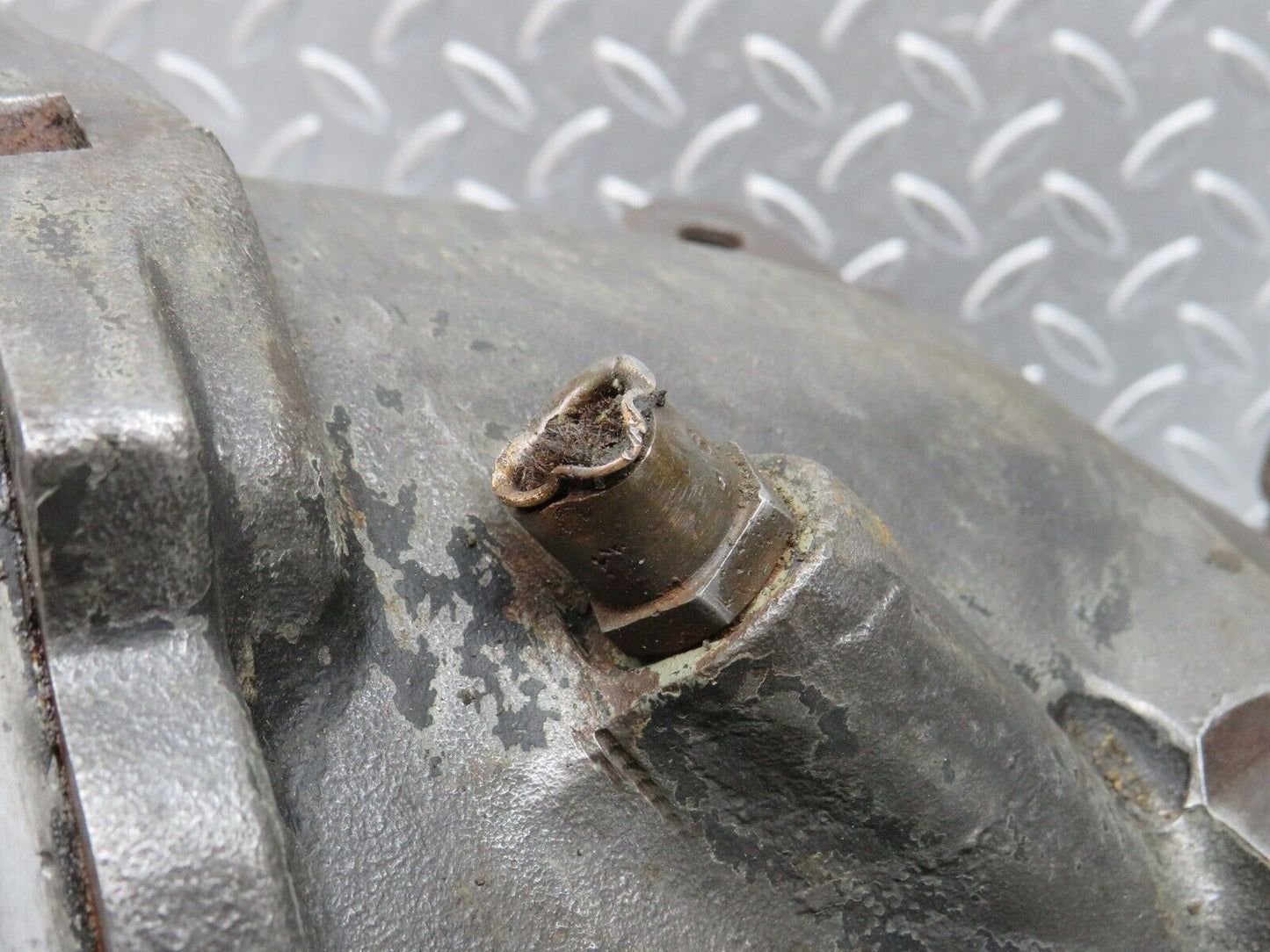 33020 Mercedes-Benz C107 R107 350 V8 Rear Differential Ratio 3.46 1163510401
