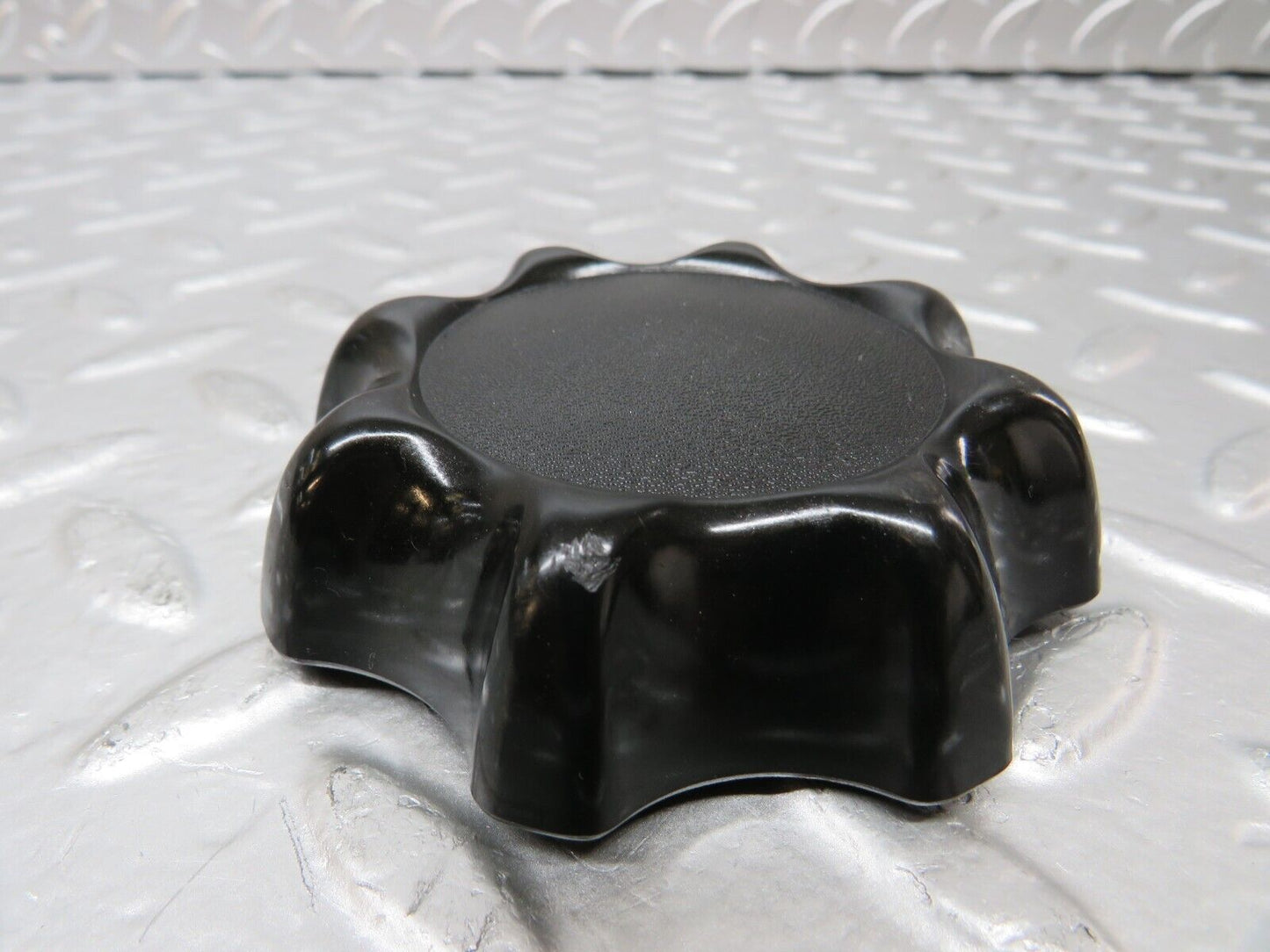 25579 Mercedes-Benz W123 200 Seat Backrest Recline Handle Knob 0009181026