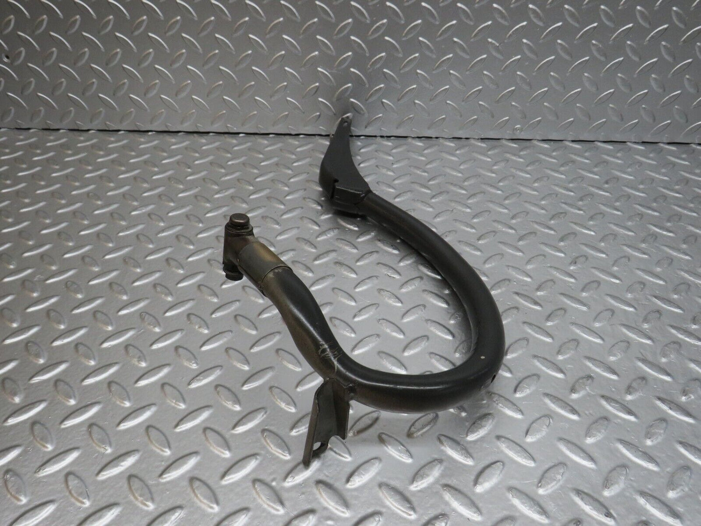 29282 Mercedes-Benz W124 230E Trunk Lid Hinge Right Side