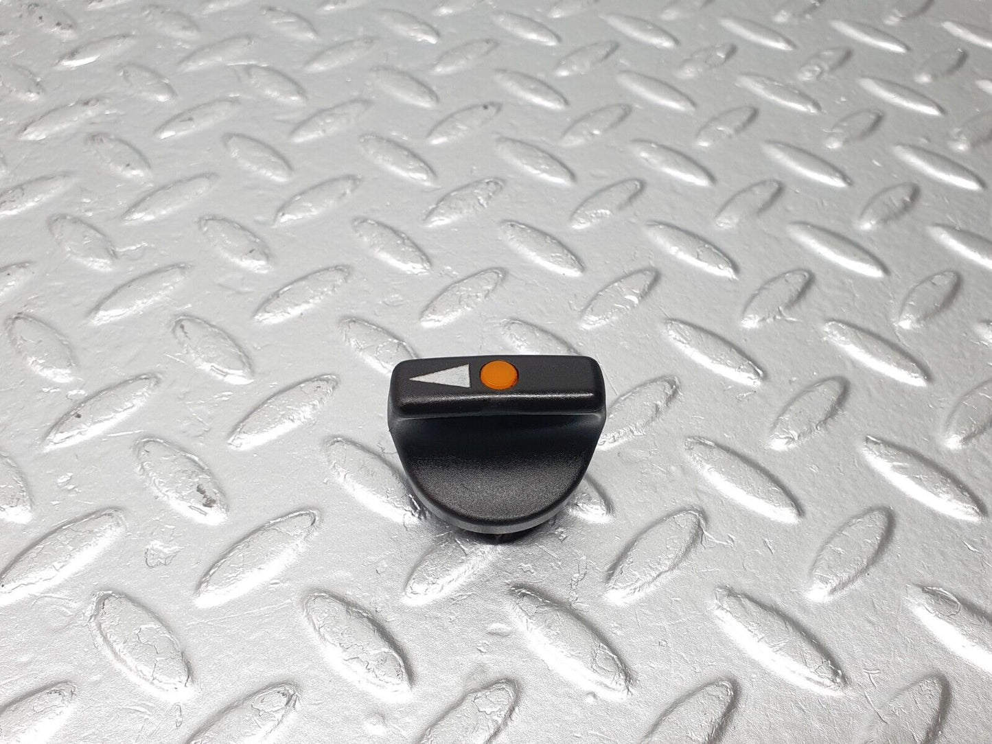 40767 Mercedes-Benz W123 300D Headlight Switch Knob 1265400083