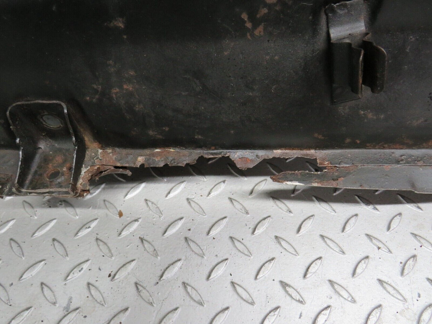 40524 Mercedes-Benz W110 230 Complete Rear Panel
