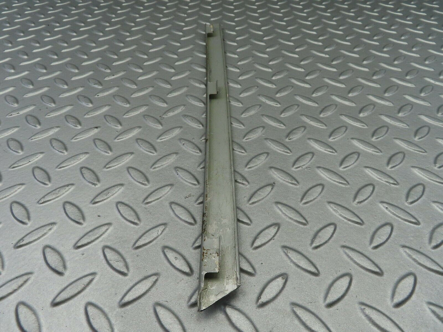6912 Mercedes-Benz C107 350SLC Coupe Exterior Rear Quarter Window Cover Left