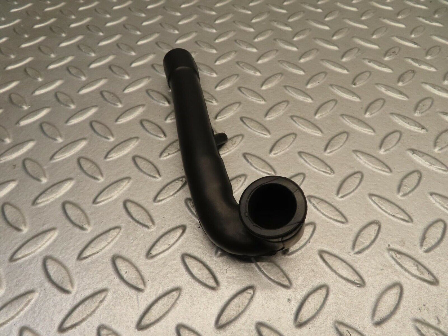 11722 Mercedes-Benz R107 450SL Coupe Crankcase Breather Hose 1160940791