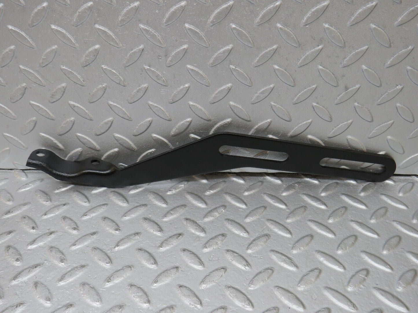36135 Mercedes-Benz W126 420SE Exhaust Bracket