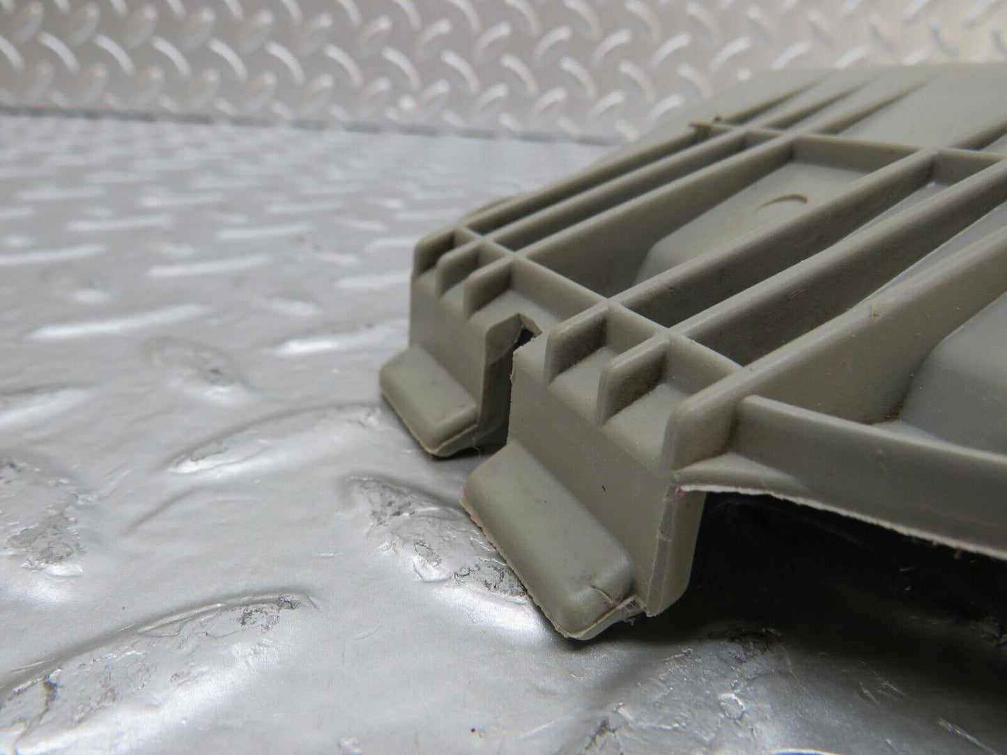 25601 Mercedes-Benz W123 200 Headlight Back Cover Right
