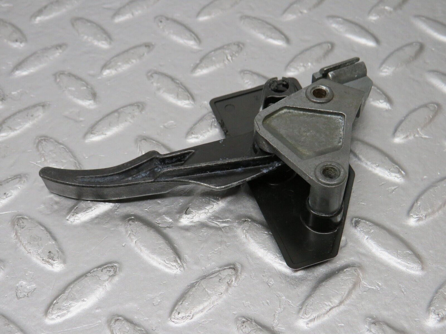 34417 Mercedes-Benz C126 380SEC Coupe Hood Opener Bonnet Opener