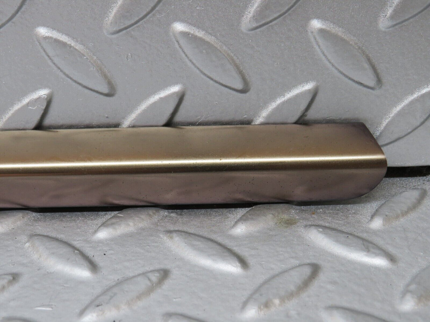35080 Mercedes-Benz W210 320E Front Left Door Window Exterior Trim