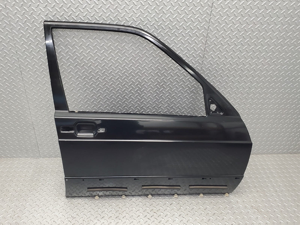 W201 Baby Benz front right door used OEM