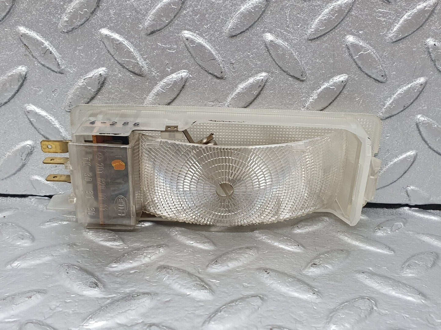 44105 Mercedes-Benz C123 230CE Coupe Interior Dome Light 2018200101