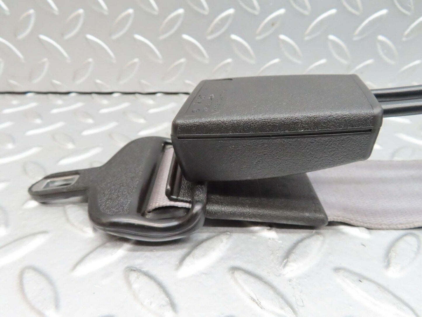 15162 Mercedes-Benz W140 S320 Rear Centre Seat Belt 1408600169