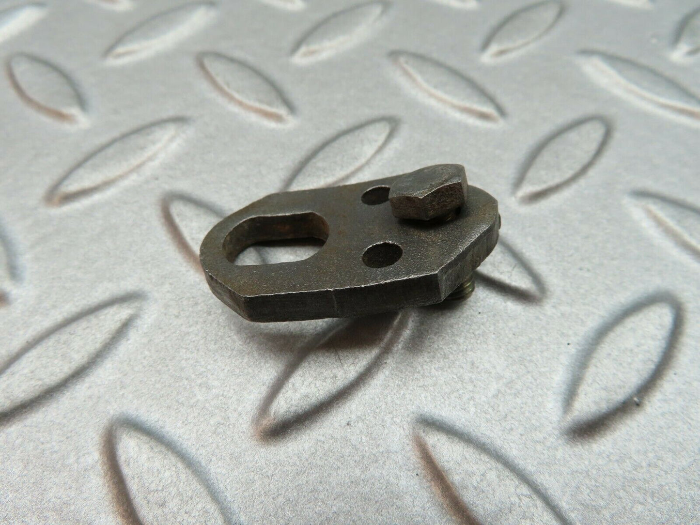 5130 Mercedes-Benz R107 350SL Fuel Injector Bracket