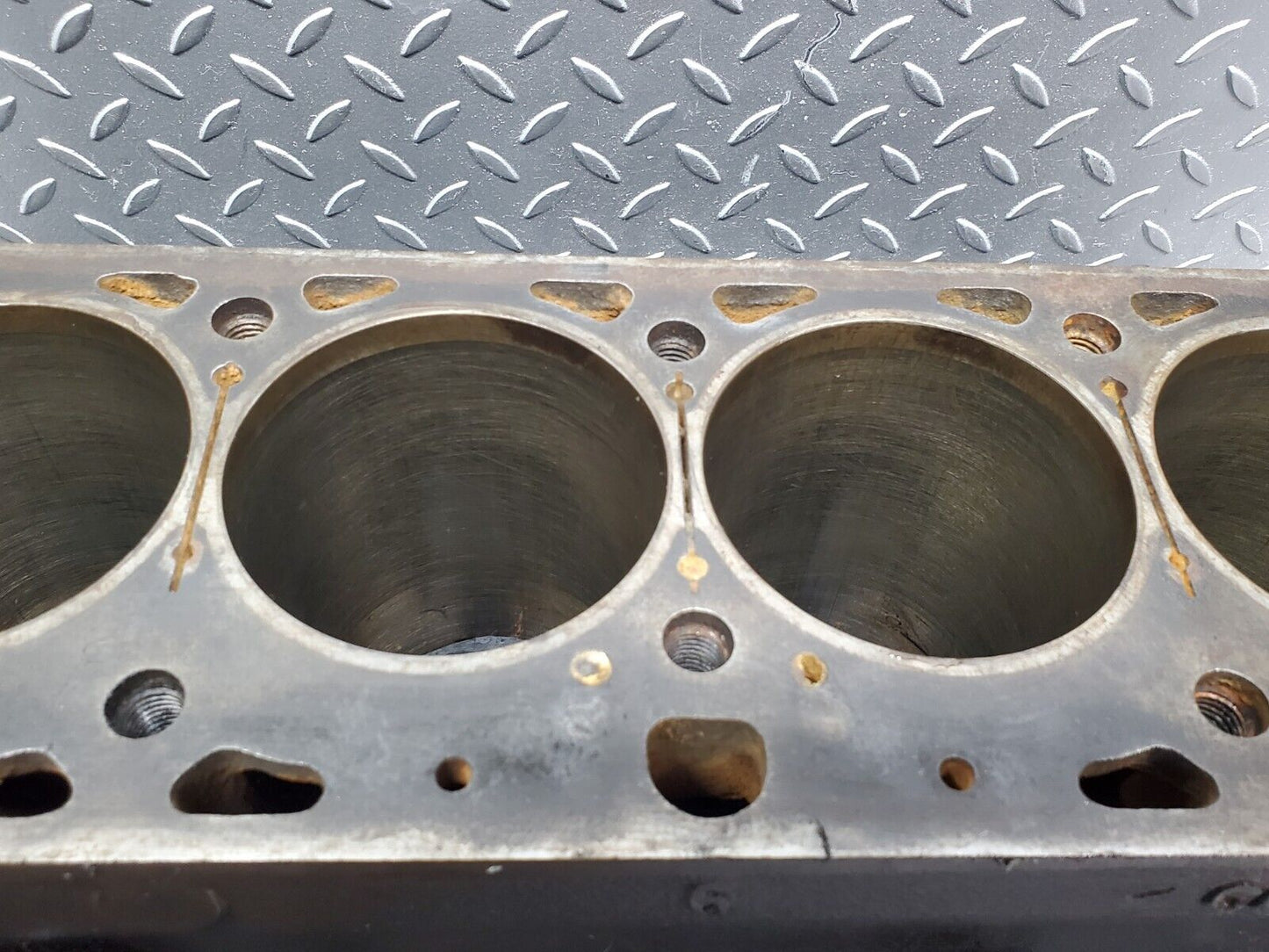 44551 Mercedes-Benz W123 280E Engine Block M110.988