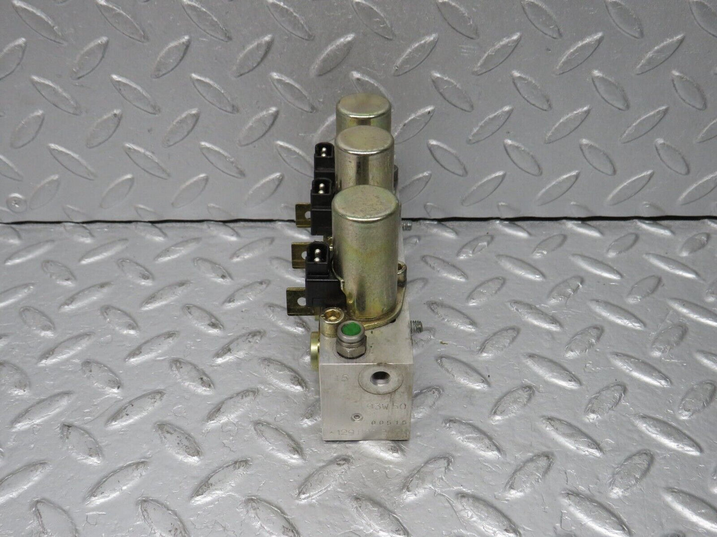38383 Mercedes-Benz R129 280SL Coupe Roof Hydraulic Valve Right 1298002678