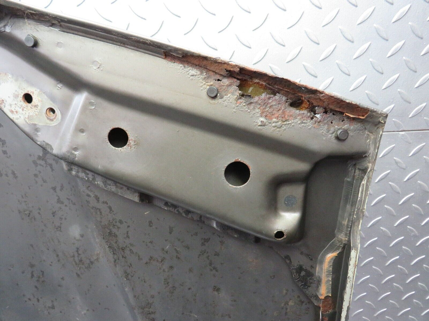 36225 Mercedes-Benz W126 420SE Bonnet