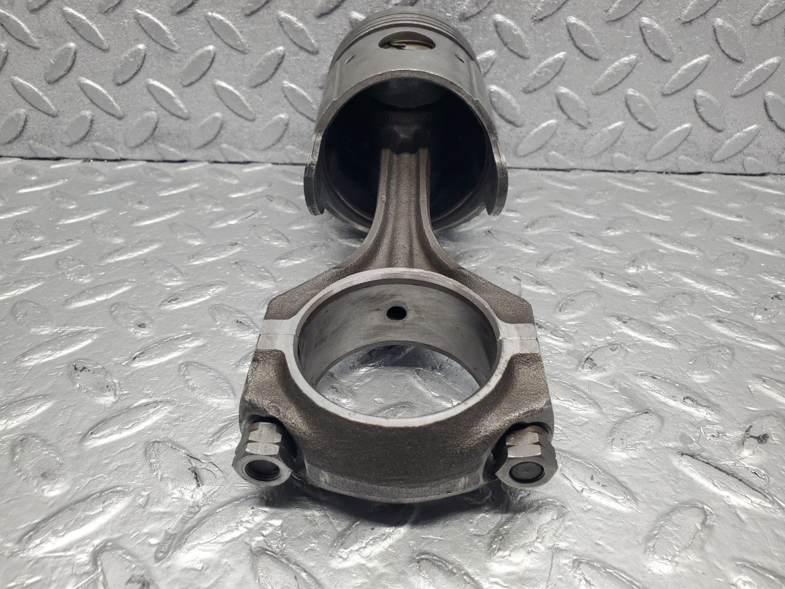W112 piston and connecting rod used OEM