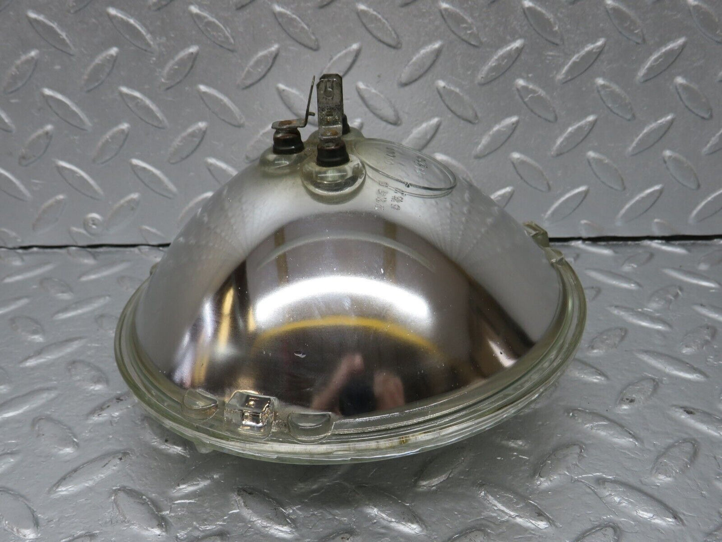 40366 Mercedes-Benz W110 230 Headlight Sealed Beam Lucas 7285