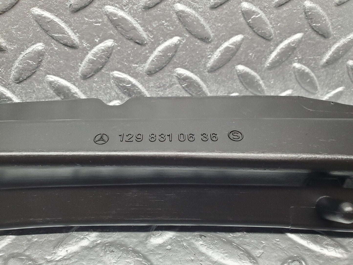 46891 Mercedes-Benz R129 320SL Coupe Windscreen Drain Channel Right Side 1298310636
